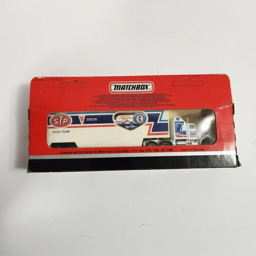 1992 Super Star Transporters Matchbox Richard Petty STP Limited Edition